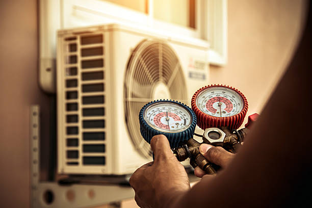 Professional Hvac technician working in Franklin, NH